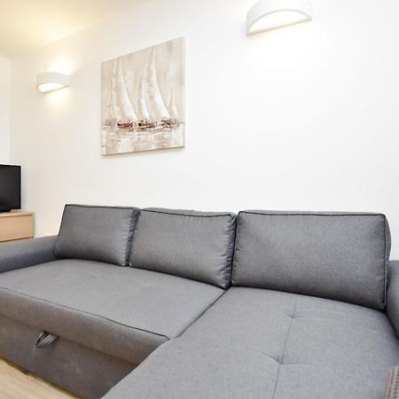 Apartment Palcic Primošten المظهر الخارجي الصورة